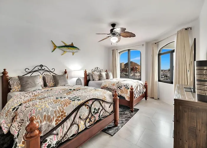 Completely Remodeled 2bd-2ba Plaza Bonita *